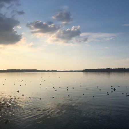 Вилла Ferienhaus Chiemsee Уберзее Экстерьер фото