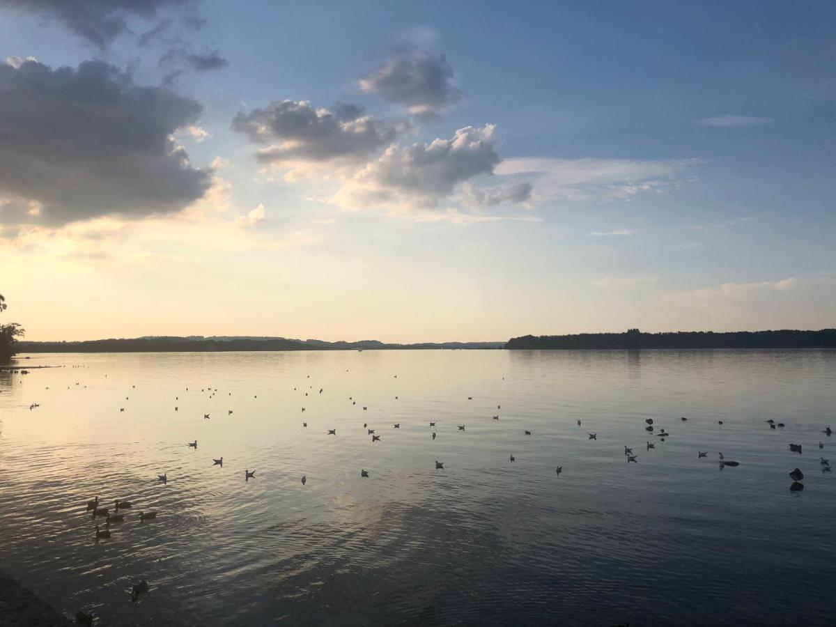 Вилла Ferienhaus Chiemsee Уберзее Экстерьер фото